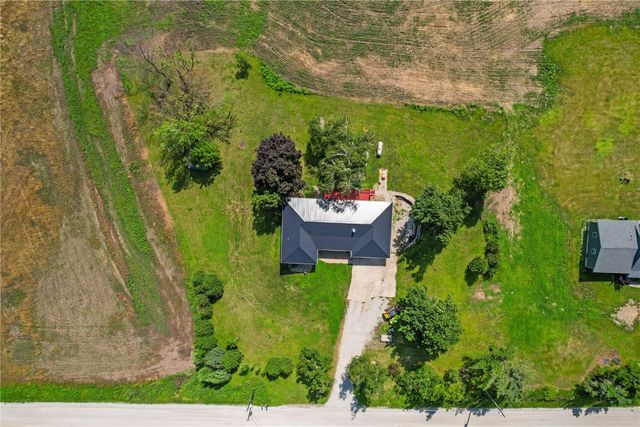 6752 29th Ave, Shellsburg, IA 52332