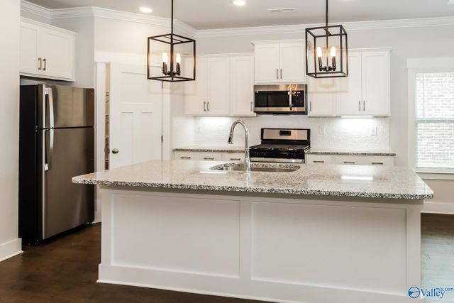 6522 Oak Meadow Drive, Owens Cross Roads, AL 35763