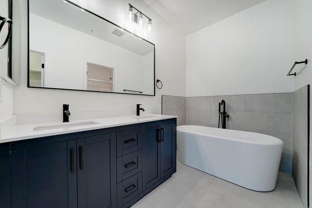 5550 N 16th Street Apt 152, Phoenix, AZ 85016