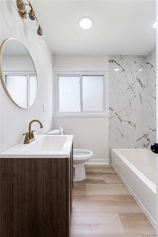 19420 Woodmont Street, Harper Woods, MI 48225