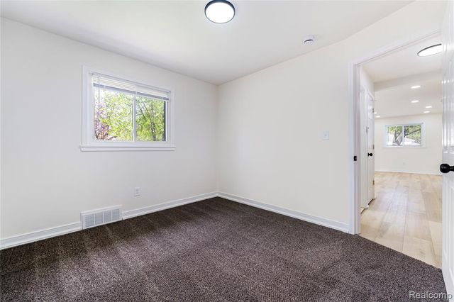 19420 Woodmont Street, Harper Woods, MI 48225