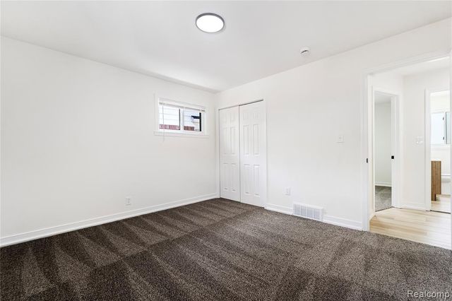 19420 Woodmont Street, Harper Woods, MI 48225