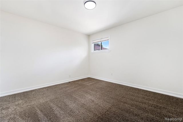 19420 Woodmont Street, Harper Woods, MI 48225