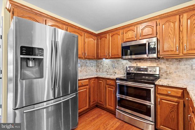 2308 CYPRESS DR, Harrisburg, PA 17110