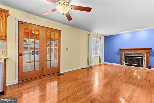 2308 CYPRESS DR, Harrisburg, PA 17110