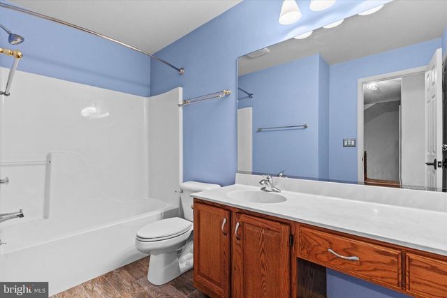 2308 CYPRESS DR, Harrisburg, PA 17110