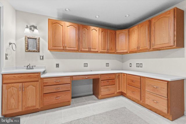 2308 CYPRESS DR, Harrisburg, PA 17110