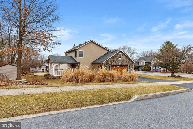 2308 CYPRESS DR, Harrisburg, PA 17110