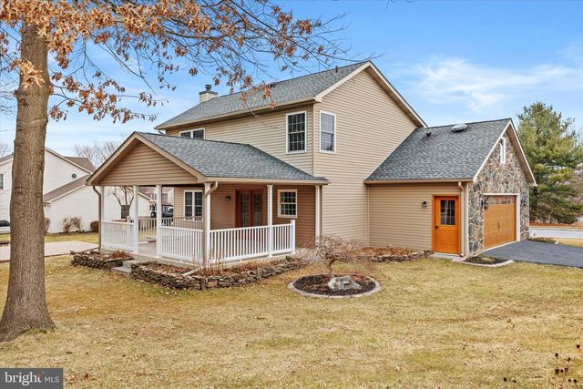 2308 CYPRESS DR, Harrisburg, PA 17110