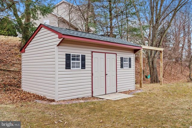 2308 CYPRESS DR, Harrisburg, PA 17110