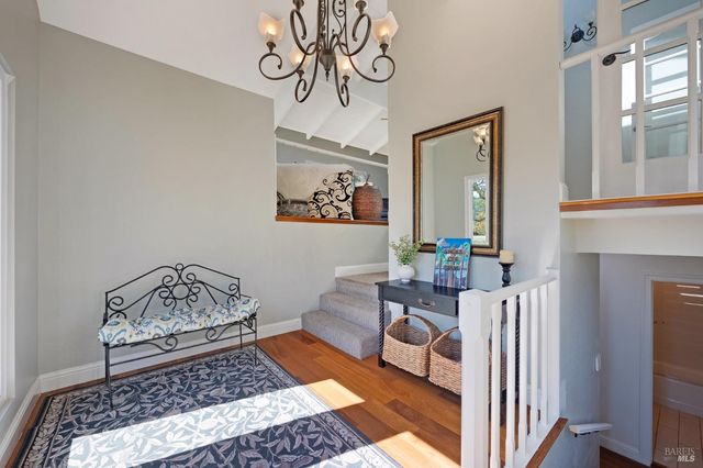 4727 Woodview Dr, Santa Rosa, CA 95405