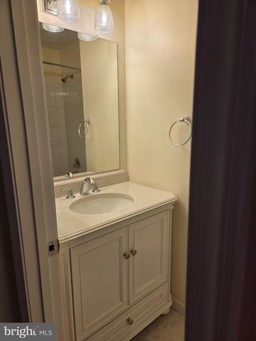 2550 AMBLING CIR, Crofton, MD 21114