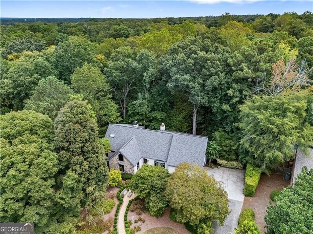 425 Overview Drive, Atlanta, GA 30327