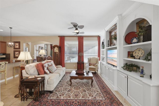 207 HEYWOOD TERRACE, Deland, FL 32724