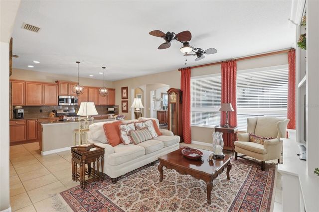 207 HEYWOOD TERRACE, Deland, FL 32724