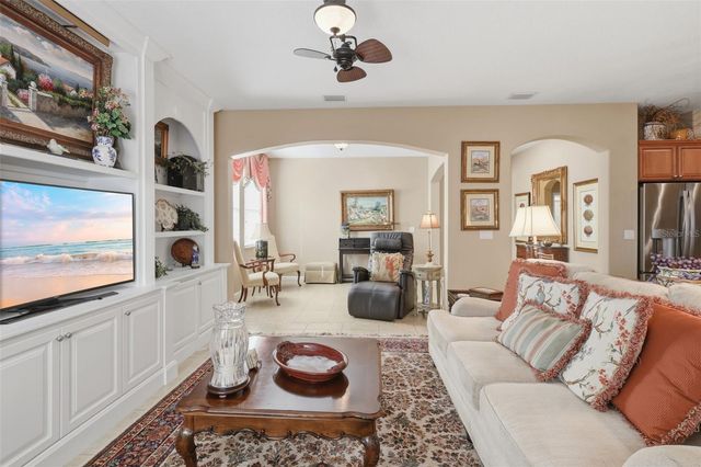 207 HEYWOOD TERRACE, Deland, FL 32724