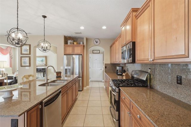 207 HEYWOOD TERRACE, Deland, FL 32724