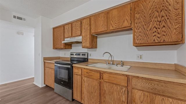 10 N Crest Street, West Fork, AR 72774