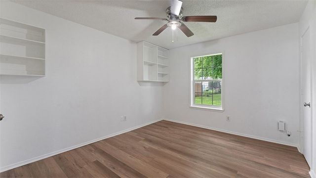 10 N Crest Street, West Fork, AR 72774