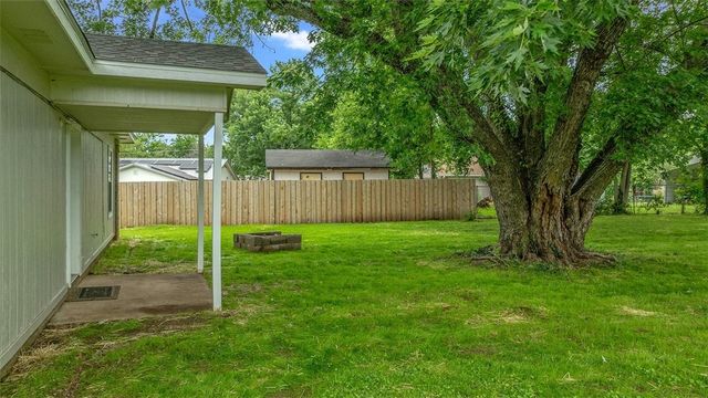 10 N Crest Street, West Fork, AR 72774