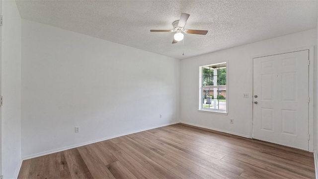 10 N Crest Street, West Fork, AR 72774