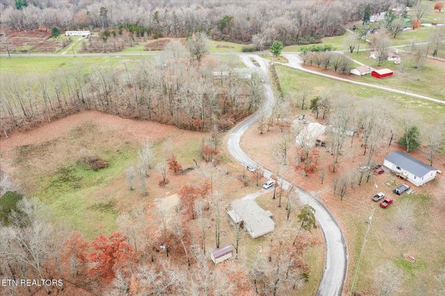 124 Foxwood Drive, Crossville, TN 38571