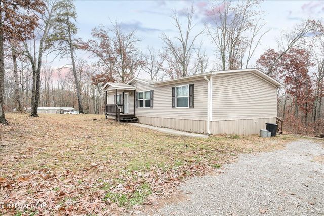 124 Foxwood Drive, Crossville, TN 38571