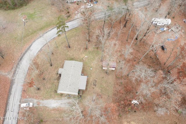 124 Foxwood Drive, Crossville, TN 38571