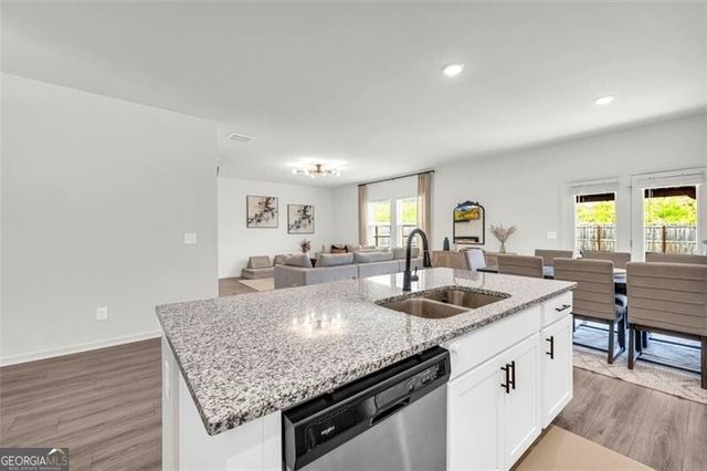 3828 RAMSAY Pass, Loganville, GA 30052