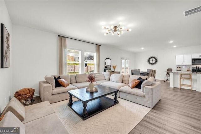 3828 RAMSAY Pass, Loganville, GA 30052