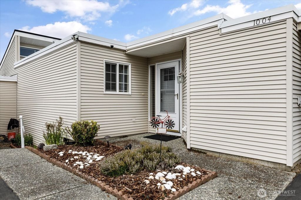 1004 NE Lindsay Street #102, Coupeville, WA 98239