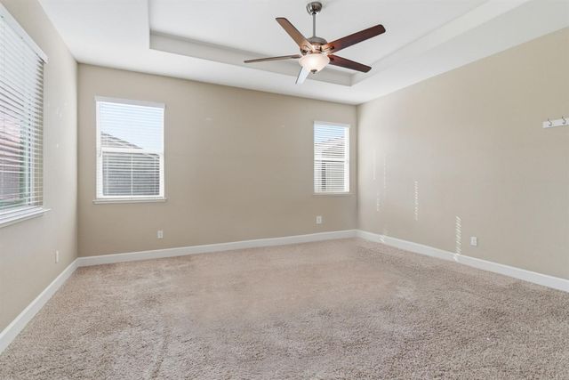 976 Glen Abbey Dr, Manteca, CA 95336