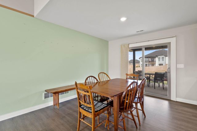3401 YELLOWWOOD DR, Columbia, MO 65202