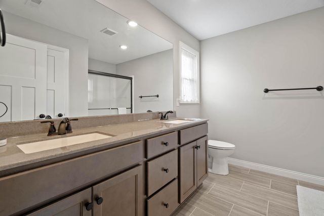 3401 YELLOWWOOD DR, Columbia, MO 65202