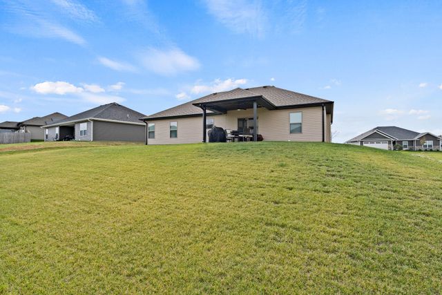 3401 YELLOWWOOD DR, Columbia, MO 65202