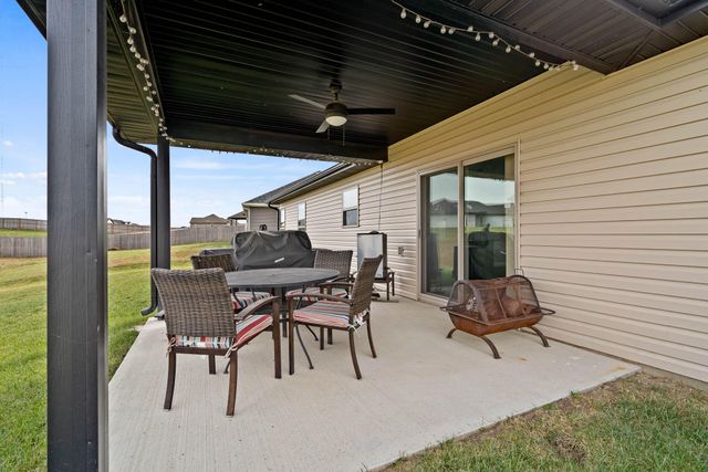 3401 YELLOWWOOD DR, Columbia, MO 65202