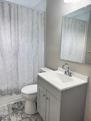 8501 Sally Dr, Louisville, KY 40258