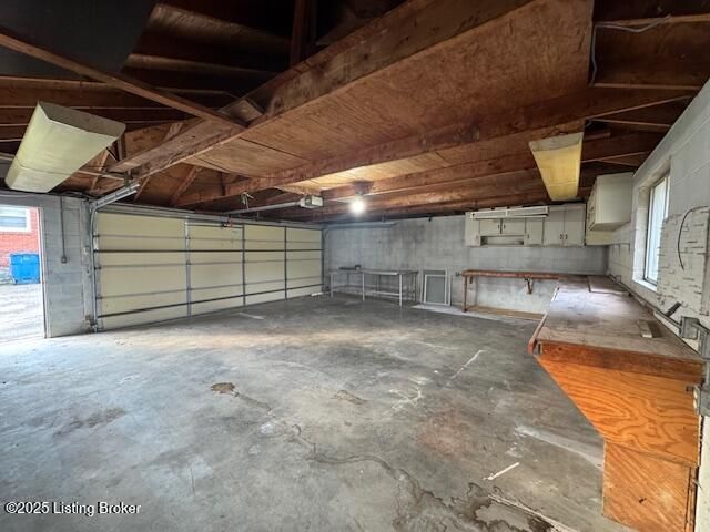 8501 Sally Dr, Louisville, KY 40258