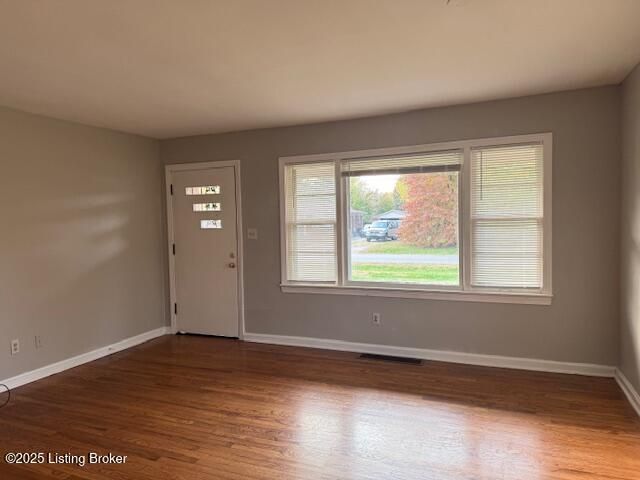 8501 Sally Dr, Louisville, KY 40258