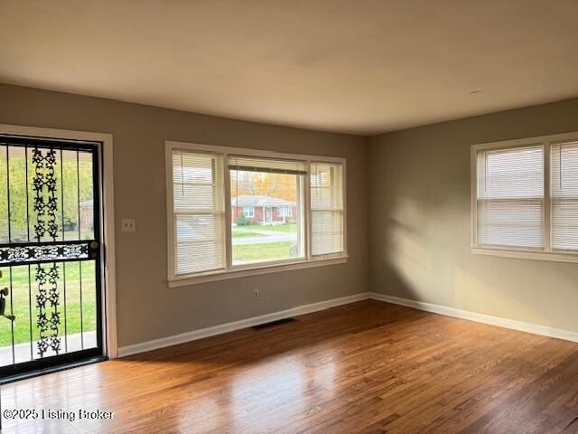 8501 Sally Dr, Louisville, KY 40258