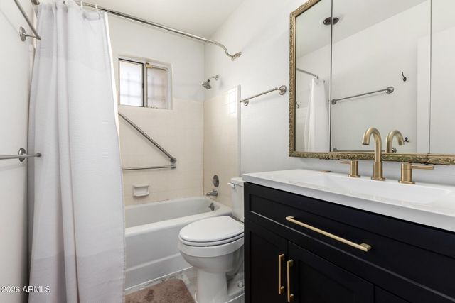 6037 E EVERGREEN Street, Mesa, AZ 85205