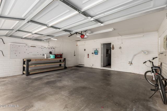 6037 E EVERGREEN Street, Mesa, AZ 85205