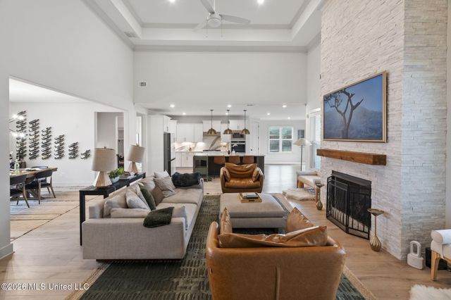 13764 S River Grove Lane, Olive Branch, MS 38654