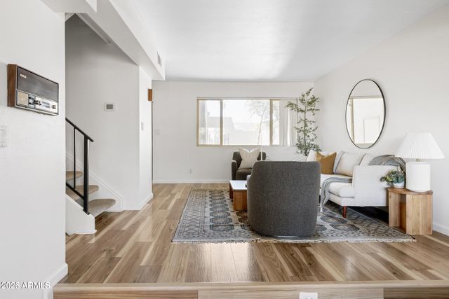 2524 S EL PARADISO Drive 32, Mesa, AZ 85202