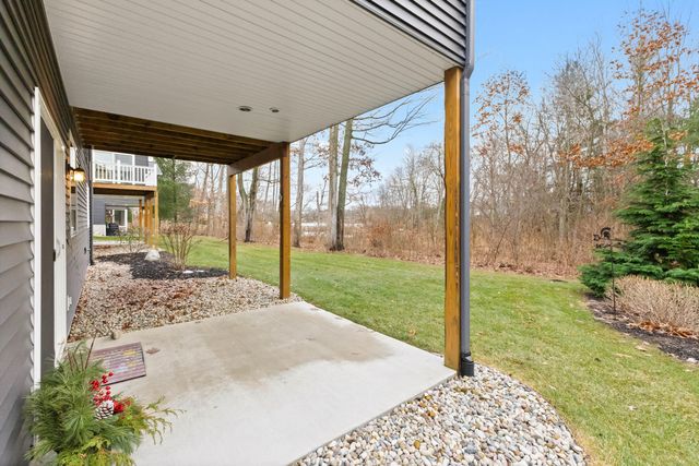 15000 Kingfisher Way, Grand Haven Twp, MI 49417