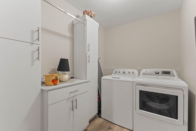 15000 Kingfisher Way, Grand Haven Twp, MI 49417