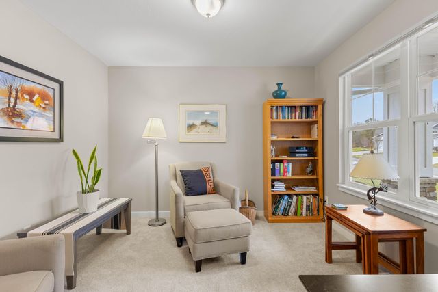 15000 Kingfisher Way, Grand Haven Twp, MI 49417