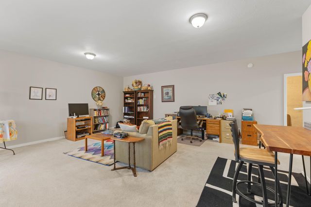 15000 Kingfisher Way, Grand Haven Twp, MI 49417