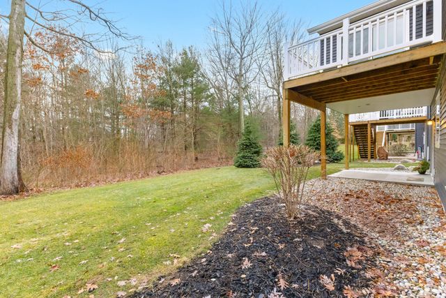 15000 Kingfisher Way, Grand Haven Twp, MI 49417