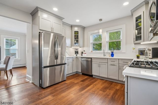 157 Parker Ave, Maplewood Twp., NJ 07040